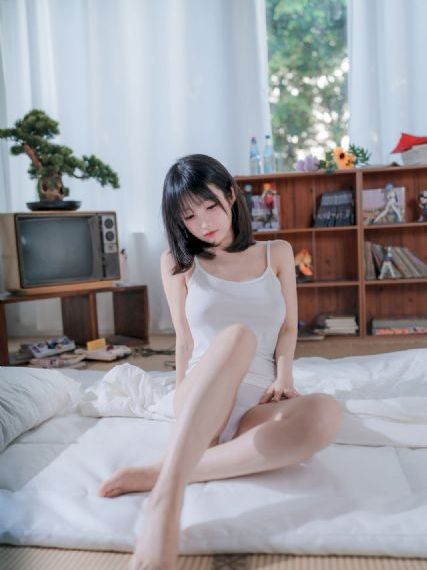 撕开她的乳罩慢慢揉捏吻视频_国产剧在线播放